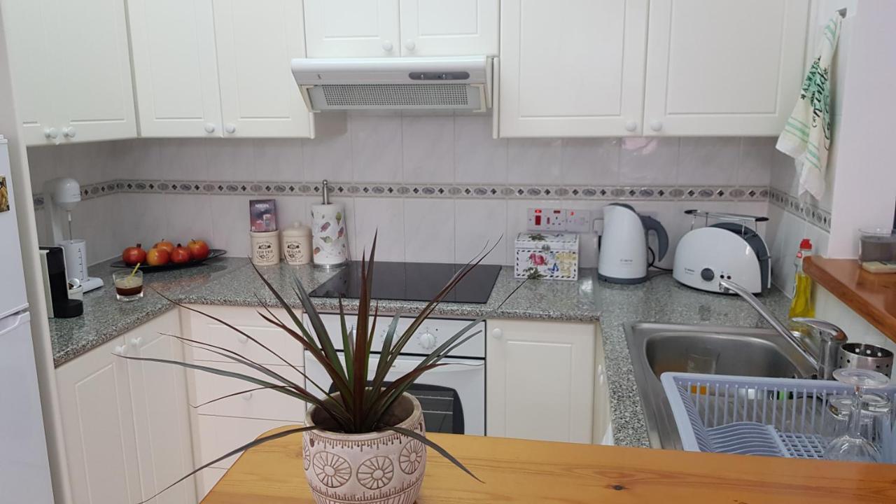 Paradise Gardens IV 2 Bd Amazing Apartment Paphos Luaran gambar