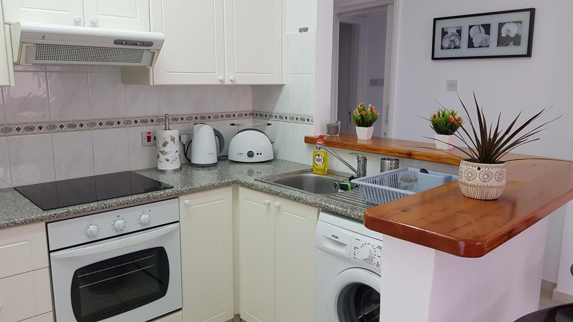 Paradise Gardens IV 2 Bd Amazing Apartment Paphos Luaran gambar